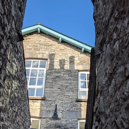 23 Tanners Yard *