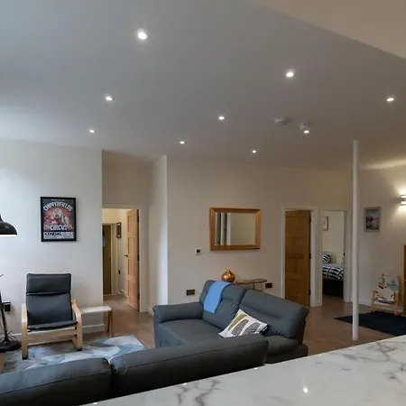 23 Tanners Yard * Kendal