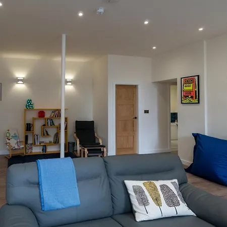 23 Tanners Yard Holiday home *